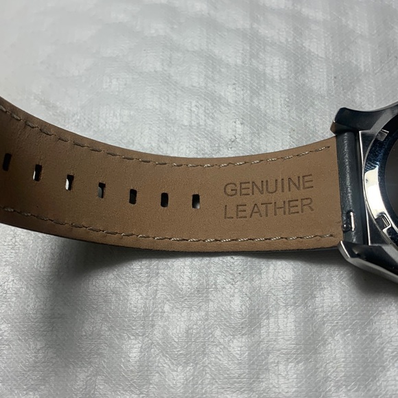 Perry Ellis Men’s Elegant Watch. Silver - With Date - Picture 4 of 8